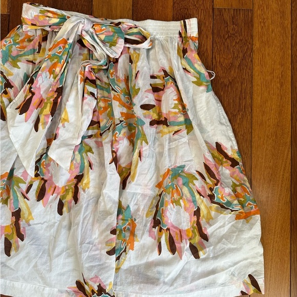 French Connection | White floral 100% cotton skirt with tie size XS - Picture 4 of 9